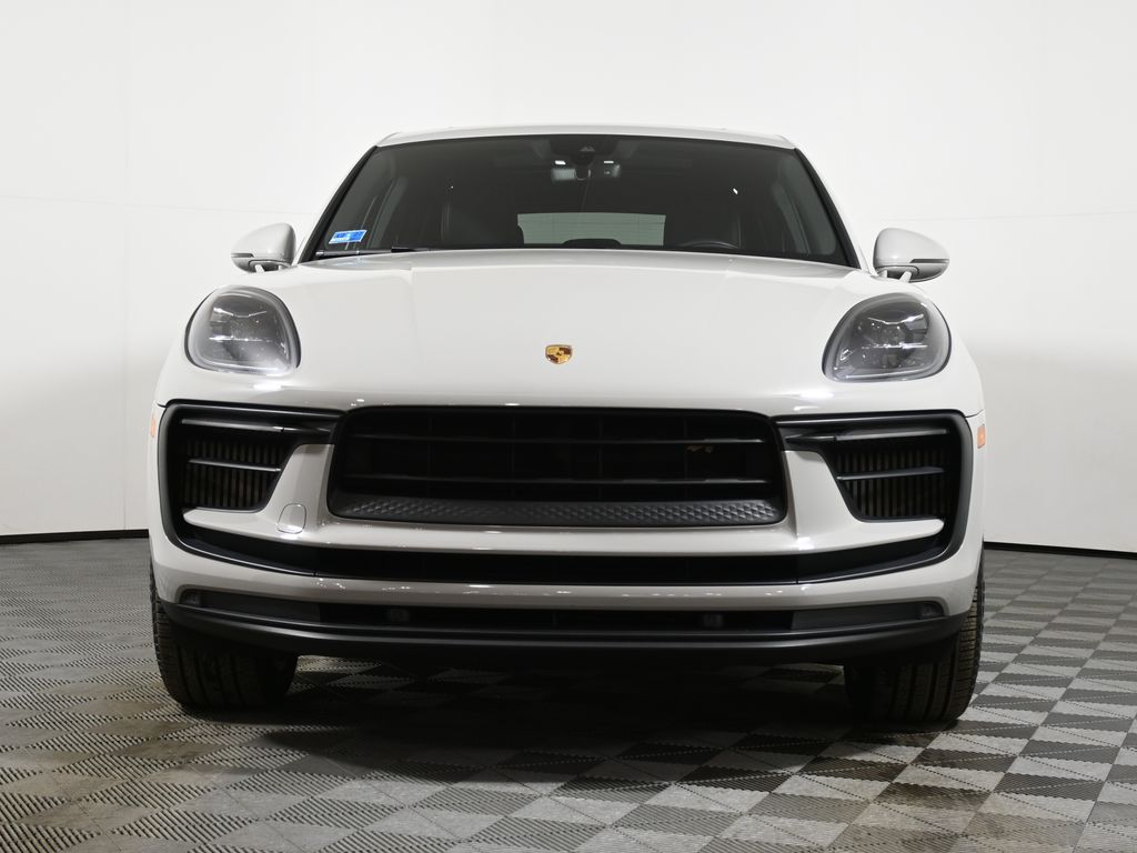 Thumbnail: 2022 Porsche Macan - 10