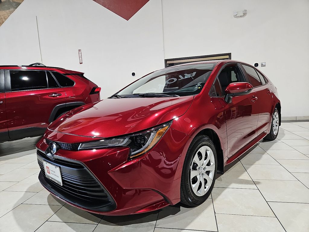 2025 Toyota Corolla LE FWD