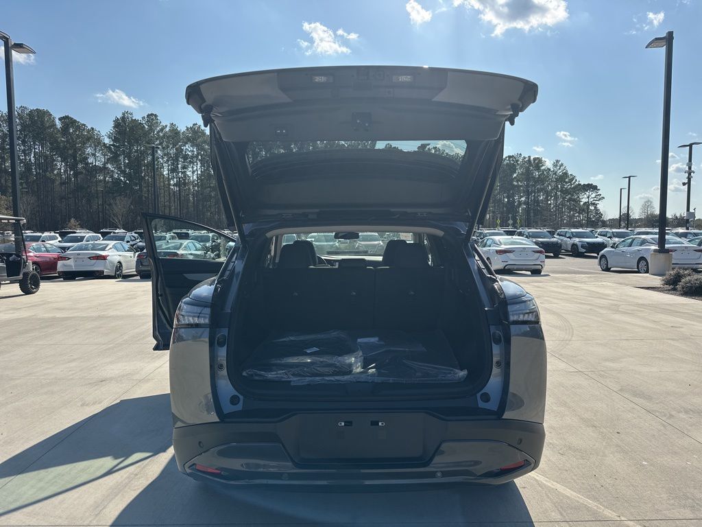 2025 Gun Metallic Nissan Murano SL AWD SUV
