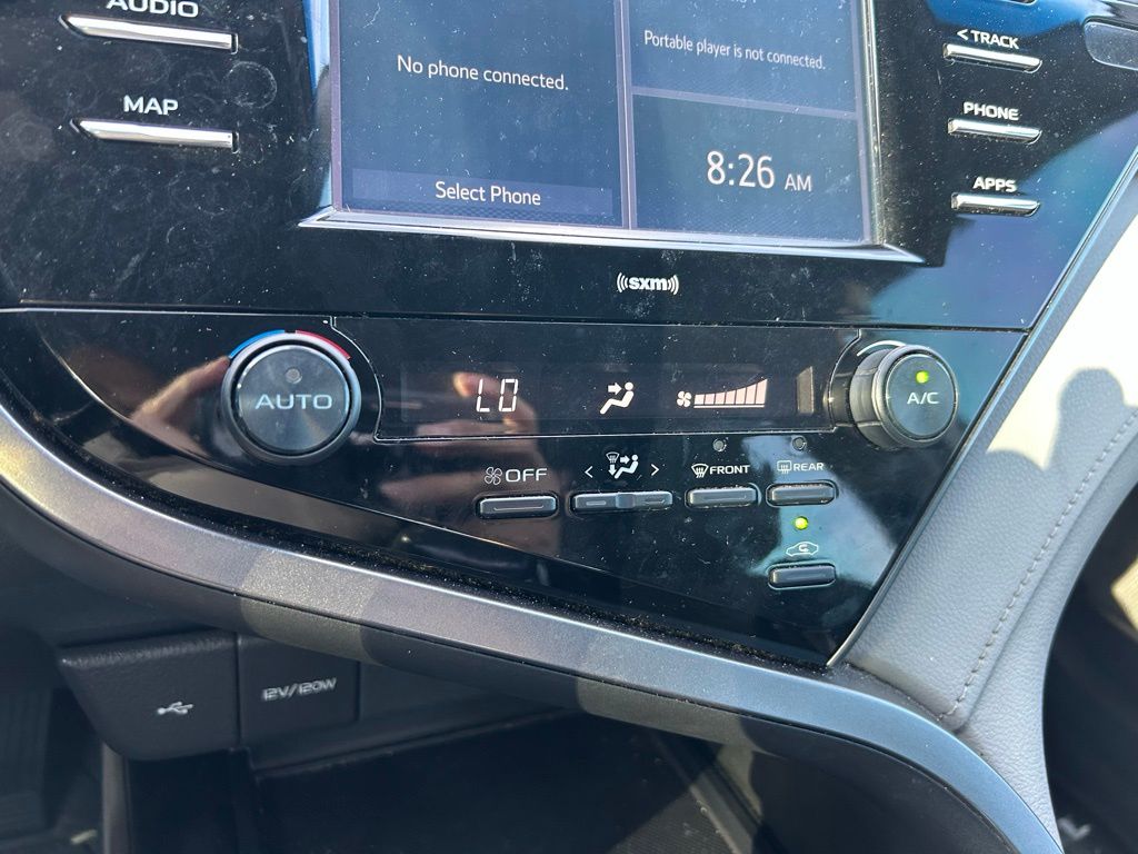 Thumbnail: 2020 Toyota Camry - 26
