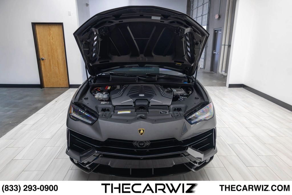 2023 Lamborghini Urus