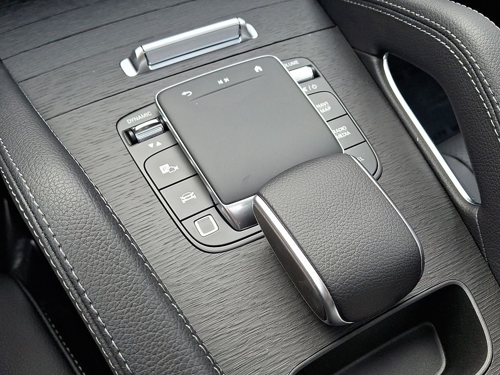 Thumbnail: 2026 Mercedes-Benz GLE - 11