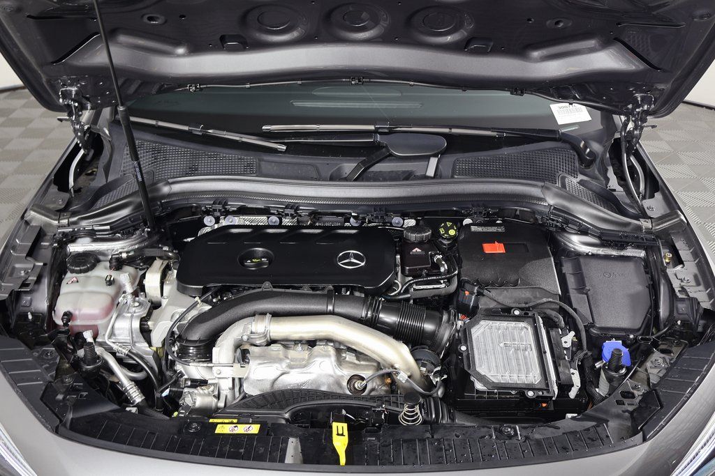 Thumbnail: 2025 Mercedes-Benz GLA - 15