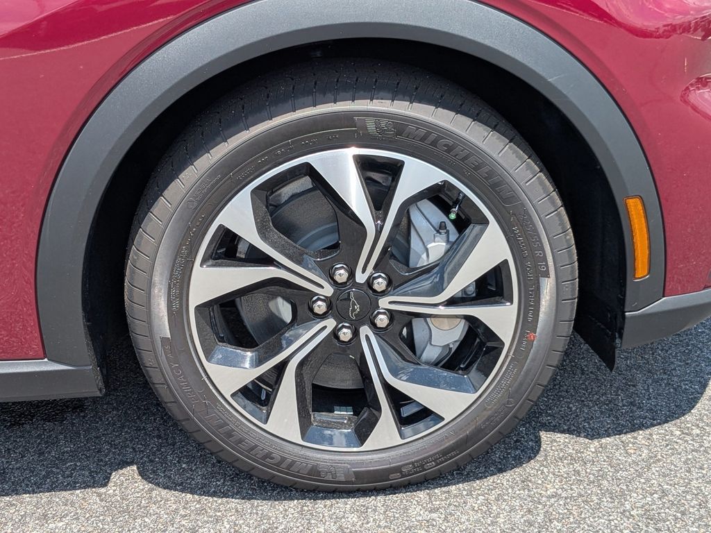 2025 Ford Mustang Mach-E Select
