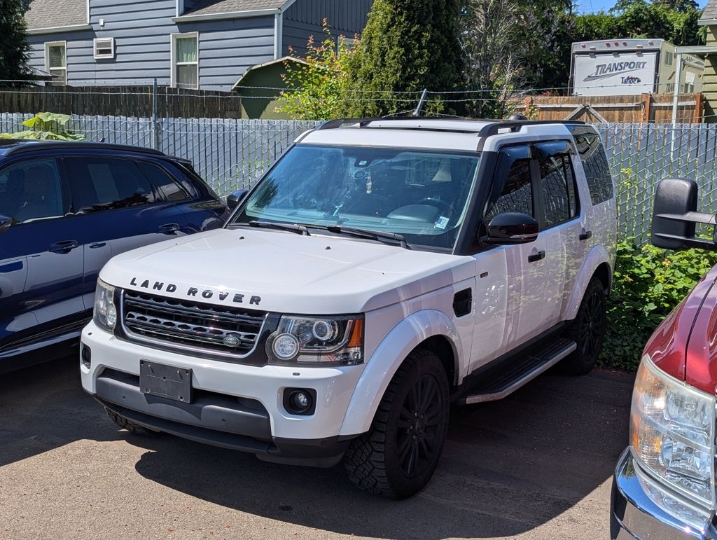 White 2015 Land Rover LR4 HSE SUV / Crossover Four-Wheel Drive 8-Speed Automatic