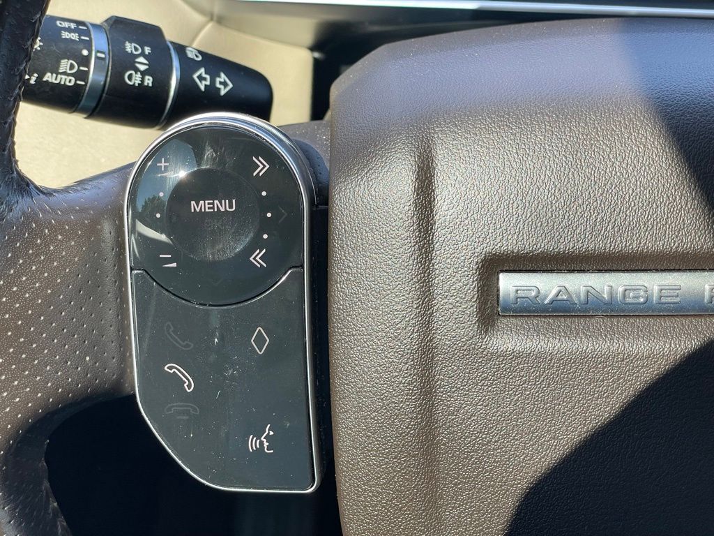 Thumbnail: 2020 Land Rover Range Rover Sport - 15