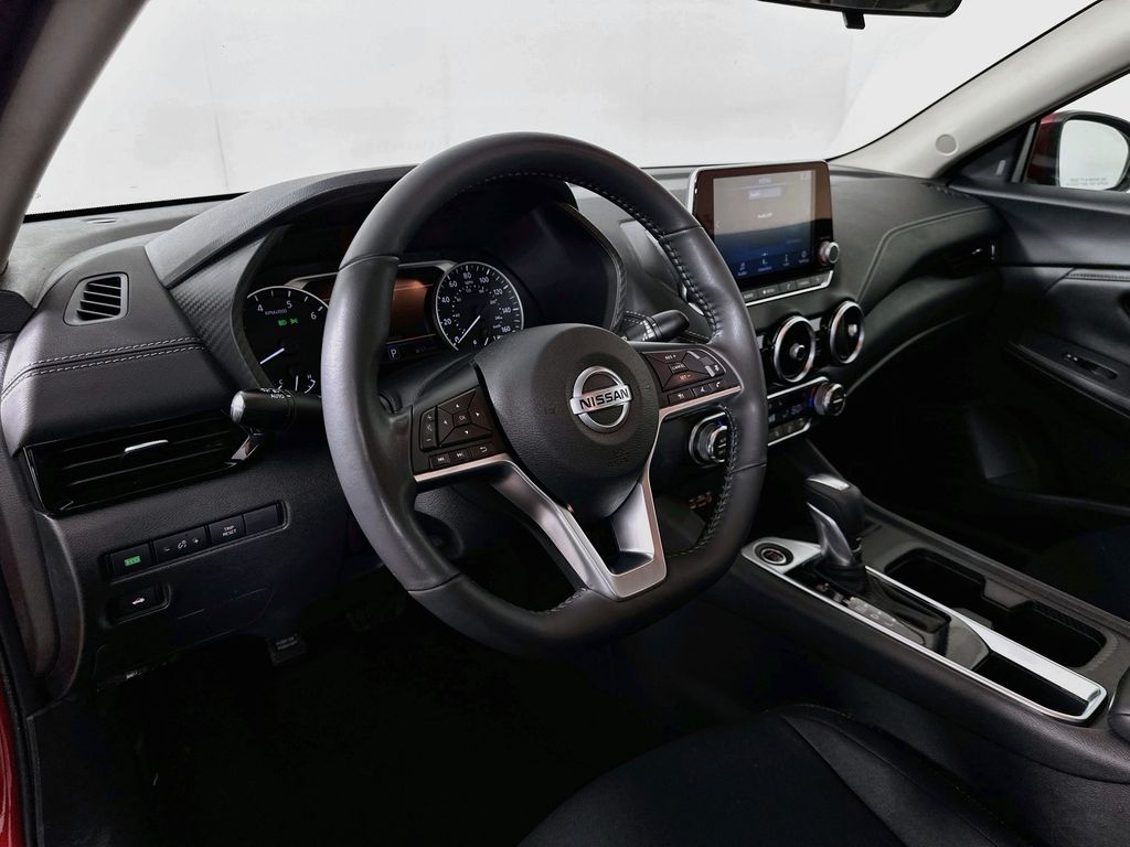 Thumbnail: 2023 Nissan Sentra - 9