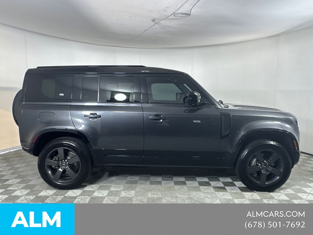 Used 2023 Gray Land Rover X-Dynamic SE image 4