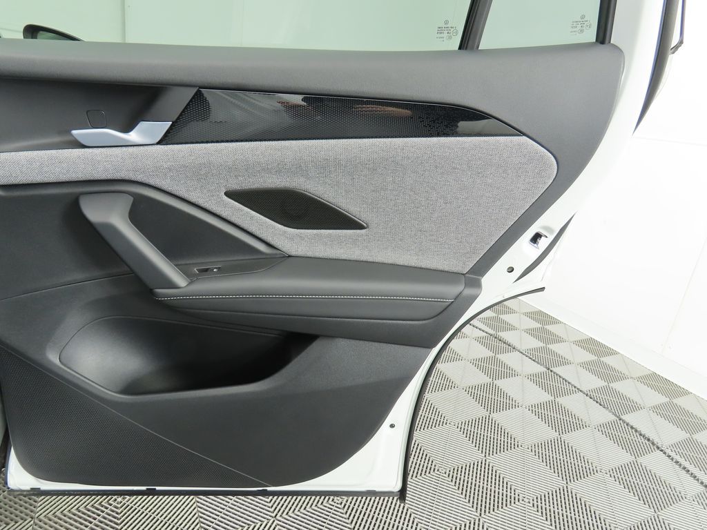 Thumbnail: 2026 Volkswagen Tiguan - 27