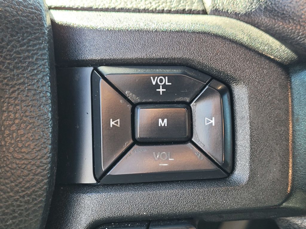 Used 2018 Red Ford XLT image 23