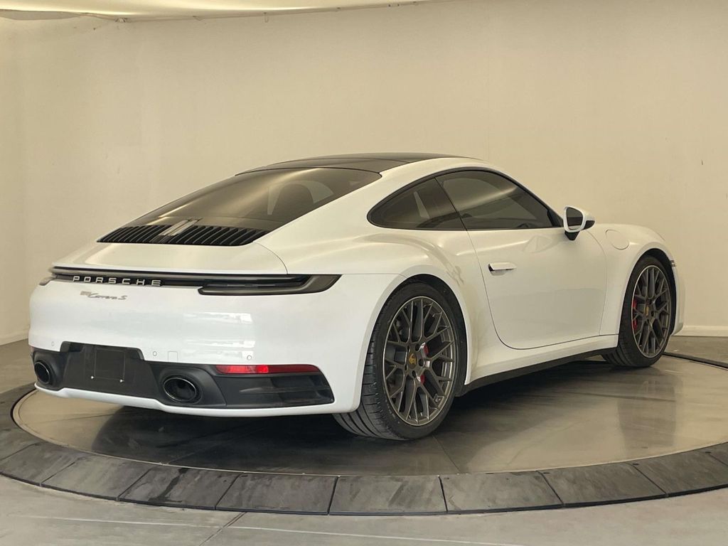 2020 Porsche 911 - 6