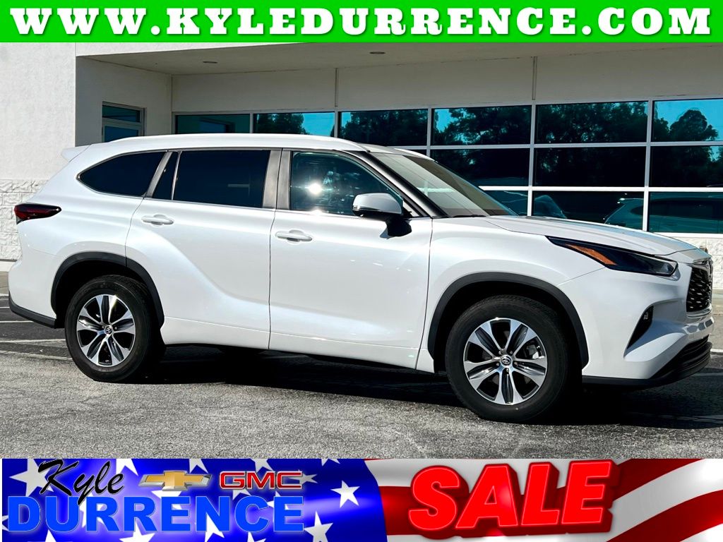 2024 Toyota Highlander XLE FWD