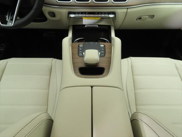 Thumbnail: 2026 Mercedes-Benz GLE - 16