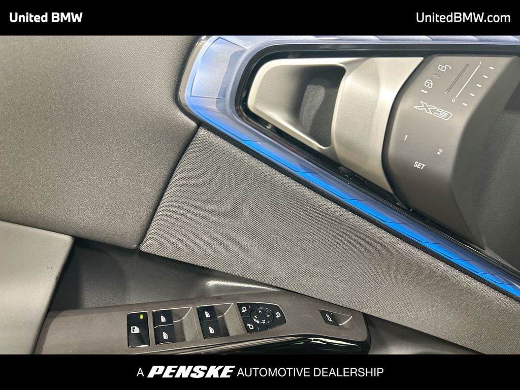 Thumbnail: 2026 BMW X3 - 11