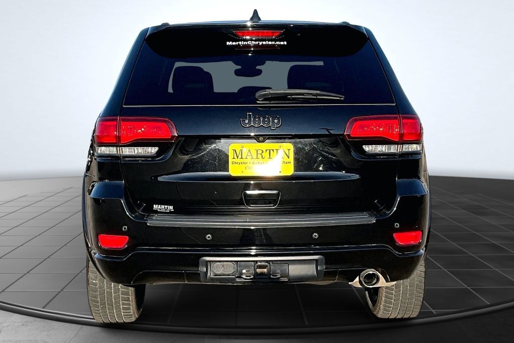 2020 Jeep Grand Cherokee Altitude Black at DeMontrond Auto Country