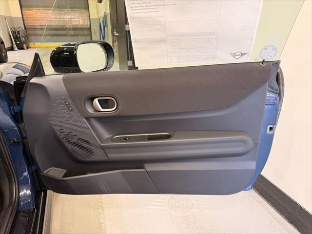 Thumbnail: 2026 MINI Cooper - 21