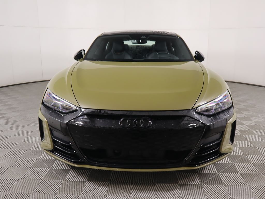 Thumbnail: 2022 Audi RS e-tron GT - 2