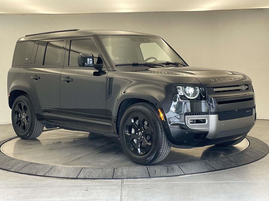 2023 Land Rover Defender 110 X-Dynamic SE - 9