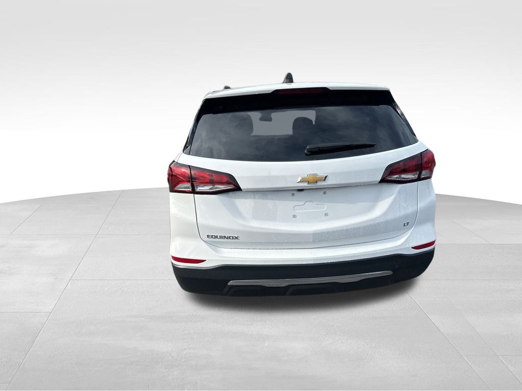 2022 Summit White Chevrolet Equinox LT FWD SUV