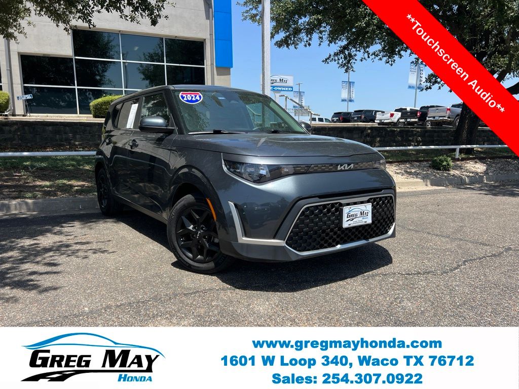 Gravity Gray 2024 Kia Soul SUV / Crossover Front-Wheel Drive Continuously Variable Transmission
