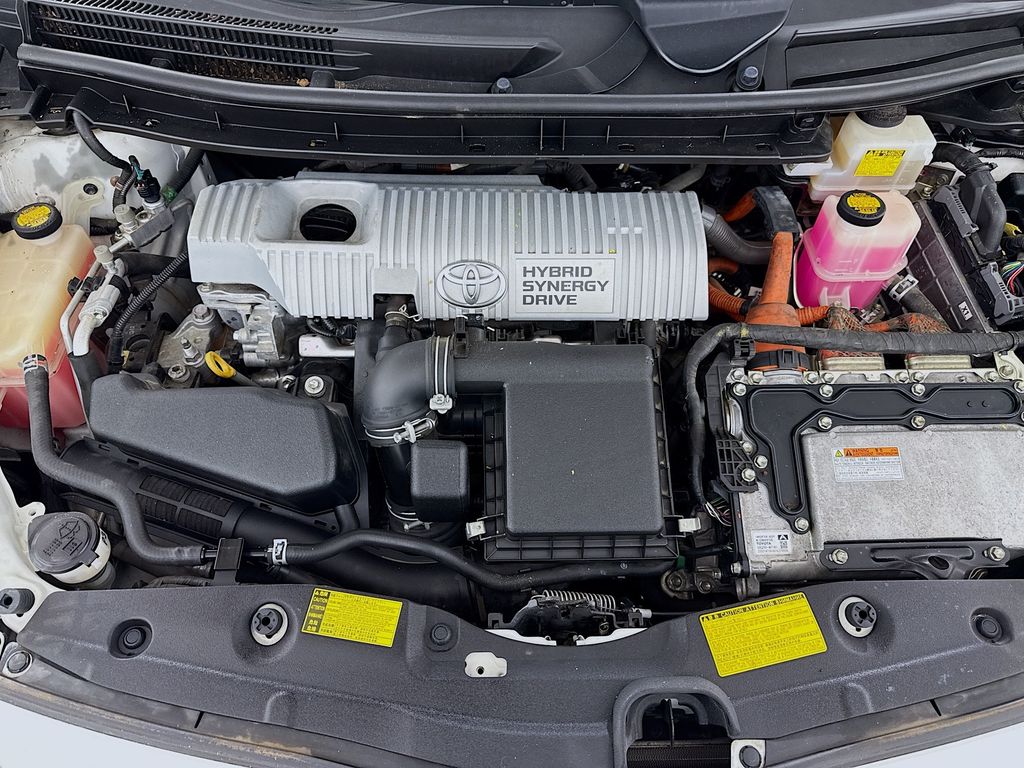 Thumbnail: 2012 Toyota Prius - 28