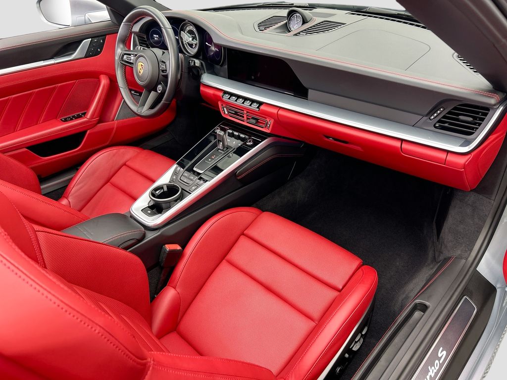 Thumbnail: 2022 Porsche 911 - 20