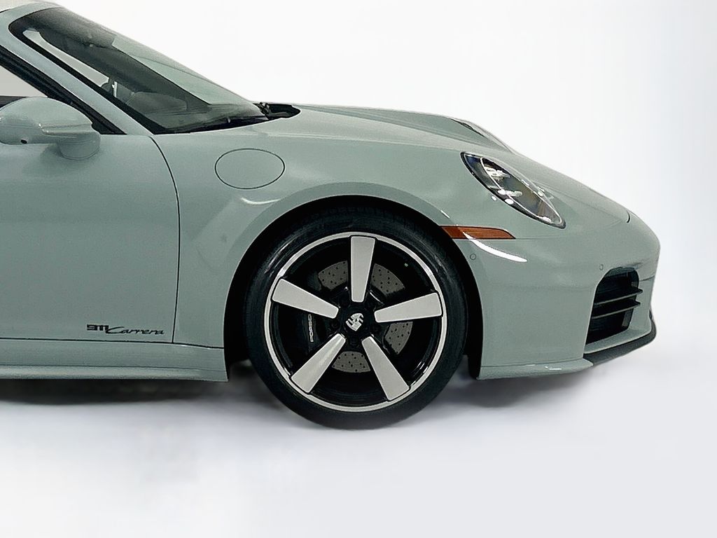 Thumbnail: 2025 Porsche 911 - 11