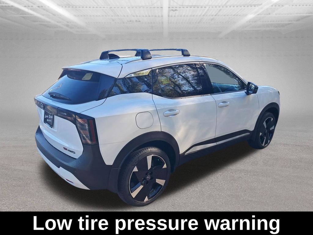 2026 Nissan Kicks SR - 4