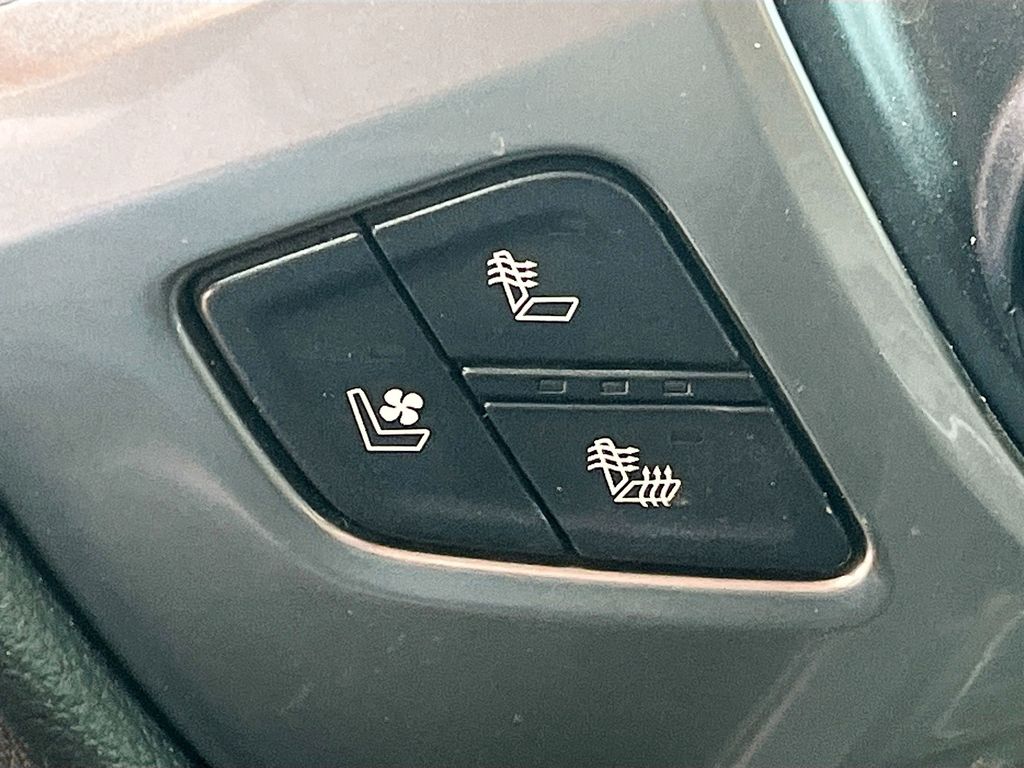 Used 2018 Blue Chevrolet LTZ image 20