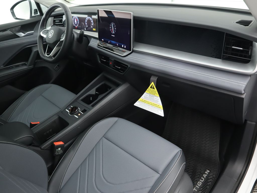 Thumbnail: 2026 Volkswagen Tiguan - 17