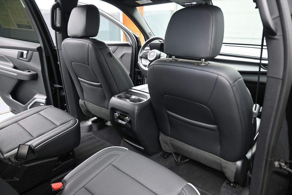 Used 2025 Buick Enclave SUV