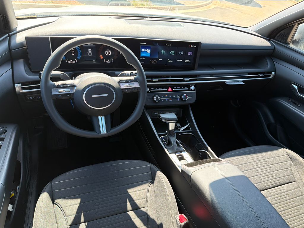 New 2026 White Hyundai SE image 23