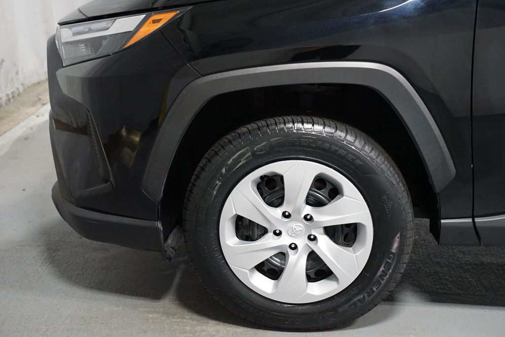 Thumbnail: 2024 Toyota RAV4 - 5