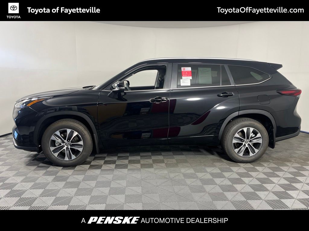 Thumbnail: 2026 Toyota Highlander - 2