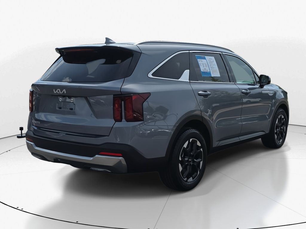2024 Everlasting Silver Kia Sorento S FWD SUV