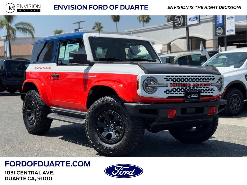 Oxford White 2025 Ford Bronco SUV / Crossover Four-Wheel Drive Automatic