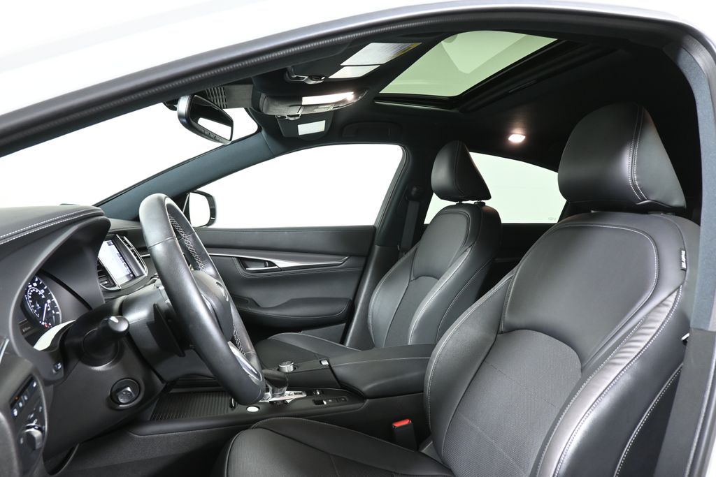 2022 INFINITI QX55 Essential 13