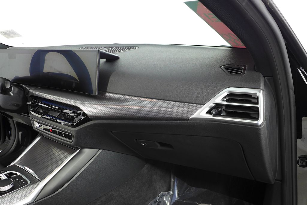 Thumbnail: 2025 BMW i4 - 14