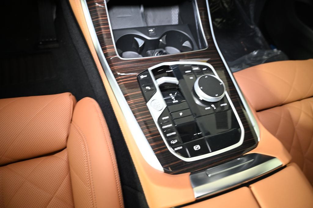 Thumbnail: 2026 BMW X5 - 19