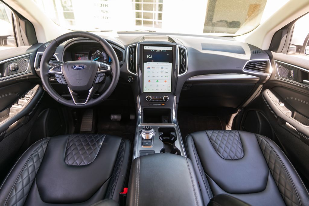 Used 2024 Ford Edge SUV