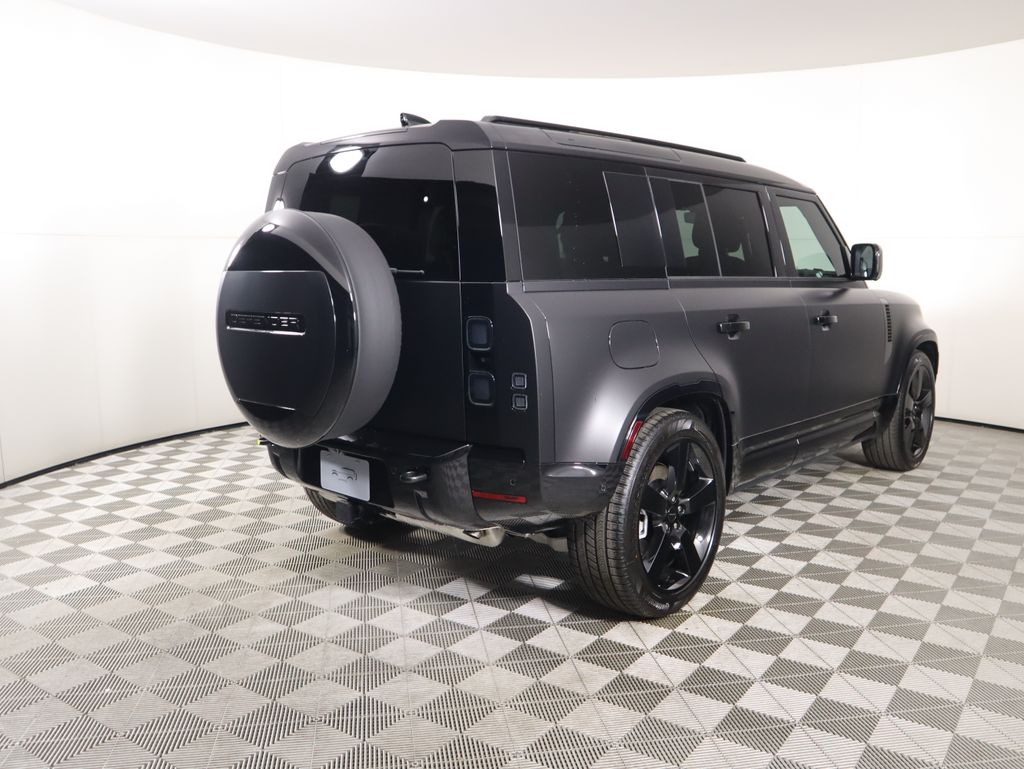 Thumbnail: 2026 Land Rover Defender - 5