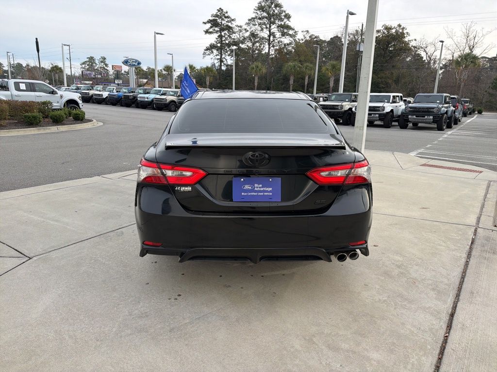 2018 Toyota Camry SE
