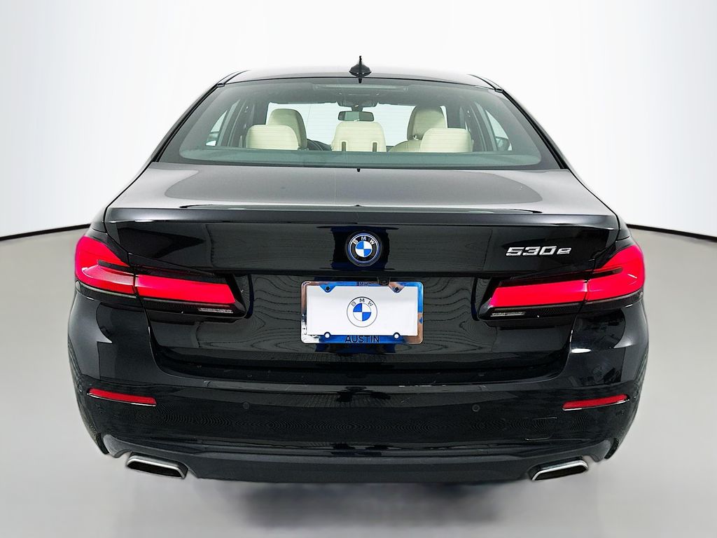 Thumbnail: 2023 BMW 5 Series - 6