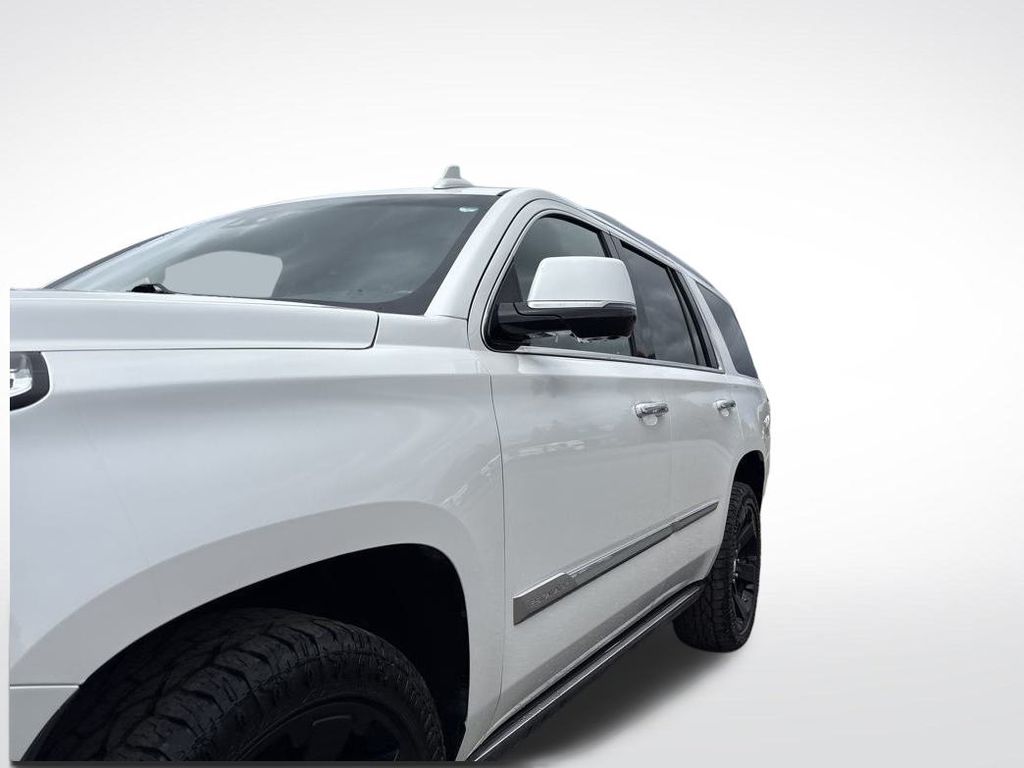 2019 Crystal White Tricoat Cadillac Escalade Platinum Edition 4X4 SUV