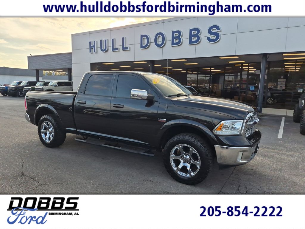 2018 RAM 1500 Laramie Crew Cab 4WD