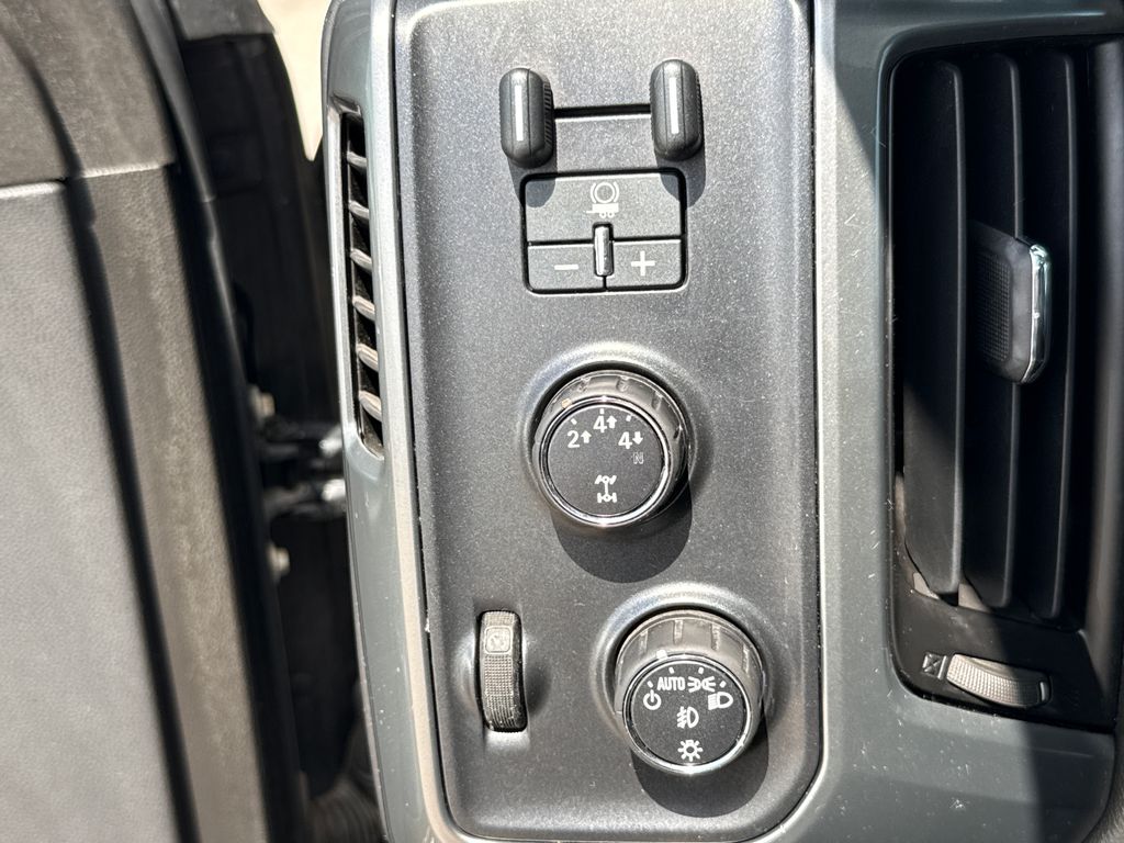 Used 2015 Black Chevrolet LTZ image 15