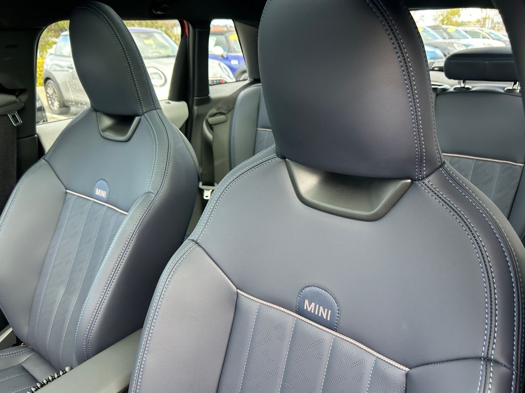 Thumbnail: 2025 MINI Cooper - 14