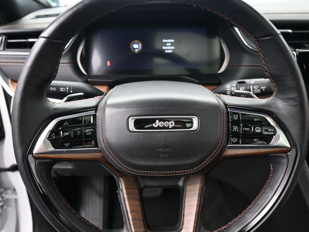 Used 2022 Bright White Clearcoat Jeep Summit image 17