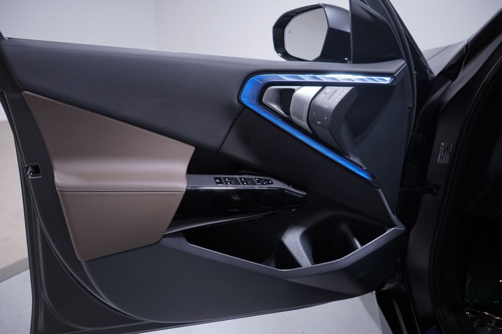 Thumbnail: 2026 BMW X3 - 10