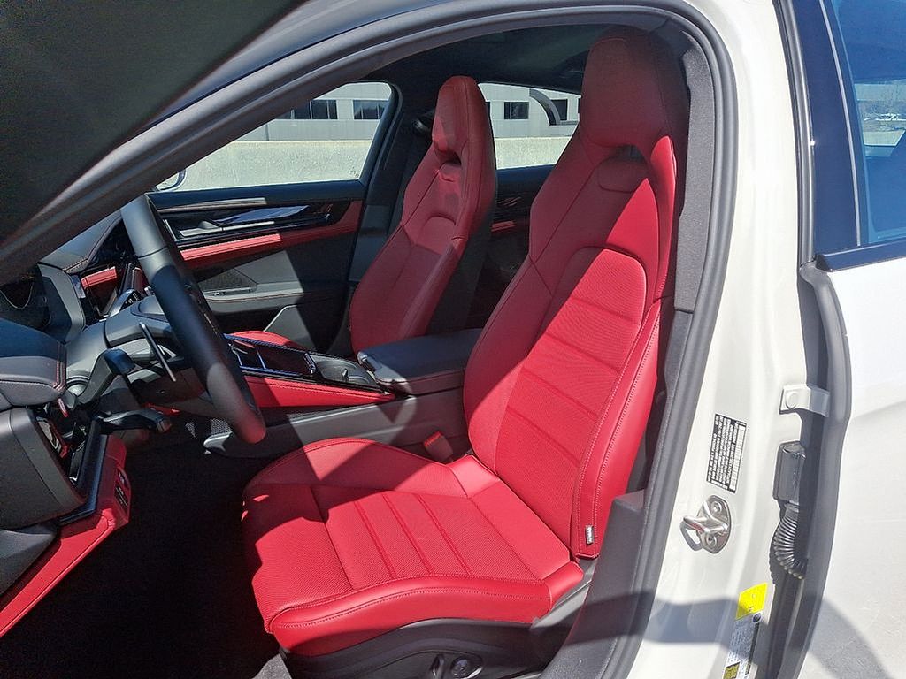 Thumbnail: 2025 Porsche Panamera - 5